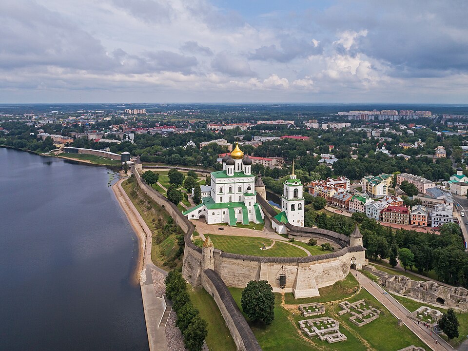 Псковский кремль с высоты